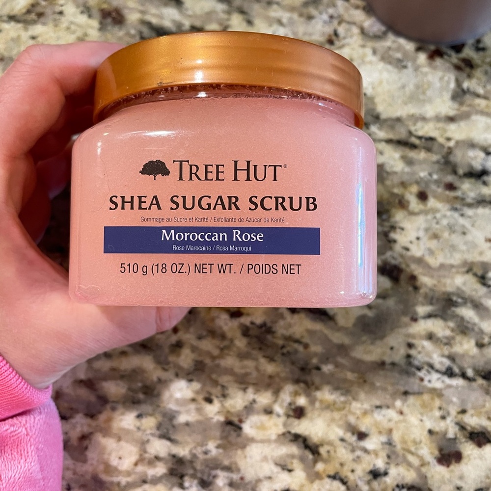 Tree hut Shea sugar scrub in Moroccan rose
